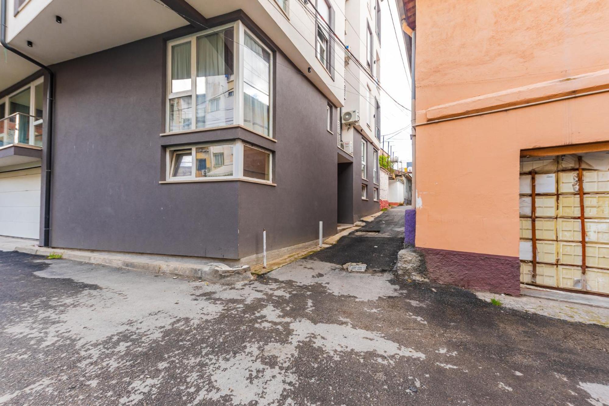 Mumba Apartments By Kondo Stays Тирана Екстериор снимка