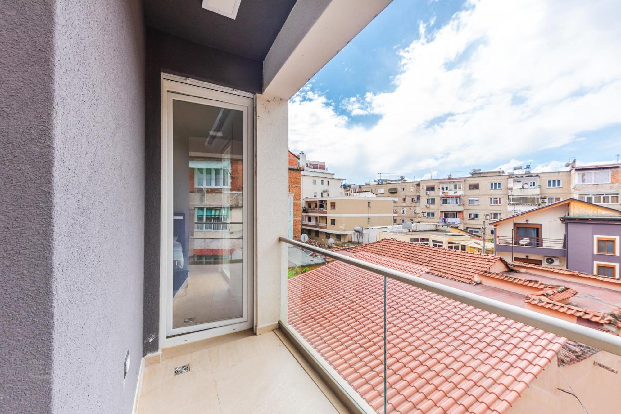 Mumba Apartments By Kondo Stays Тирана Екстериор снимка