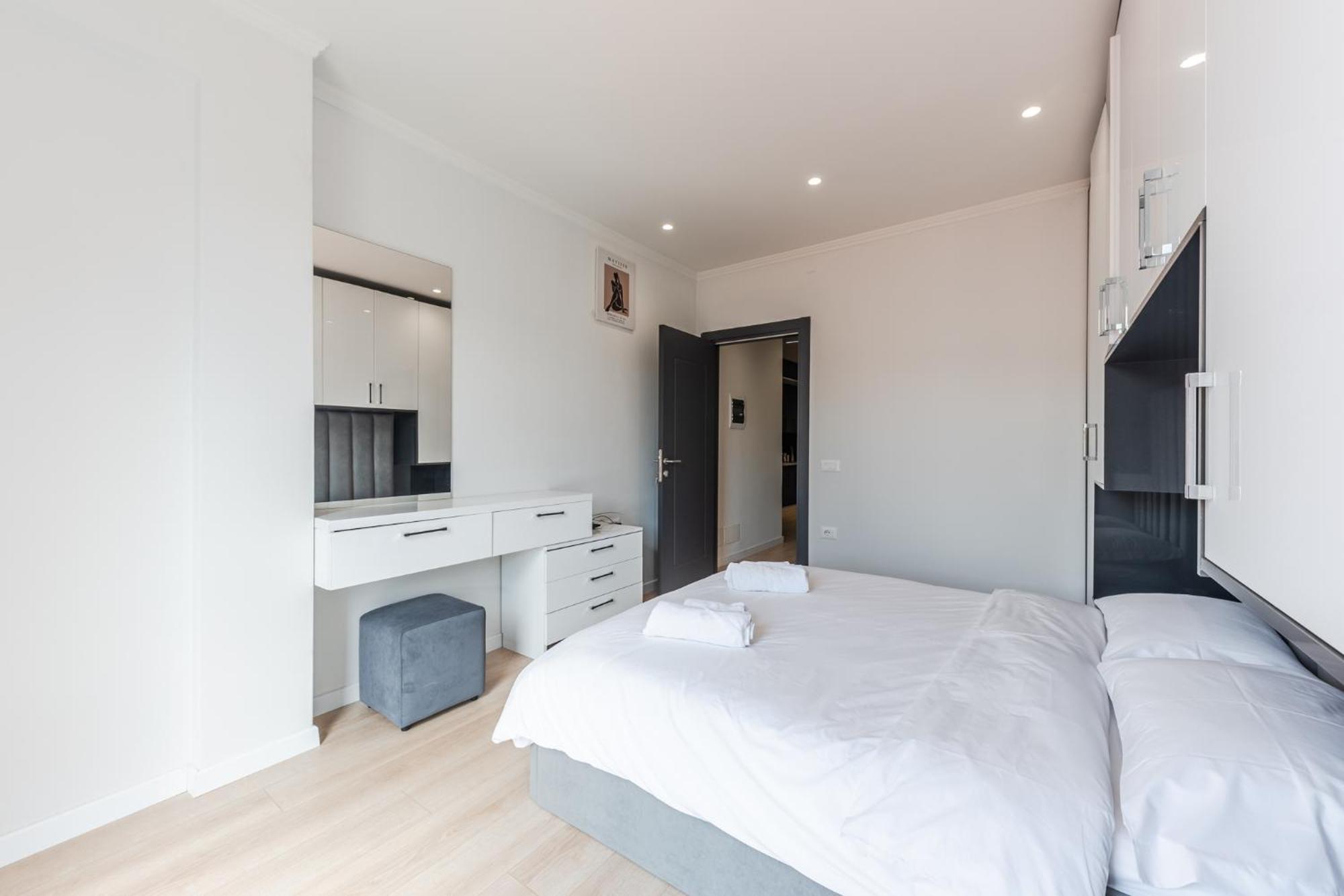 Mumba Apartments By Kondo Stays Тирана Екстериор снимка