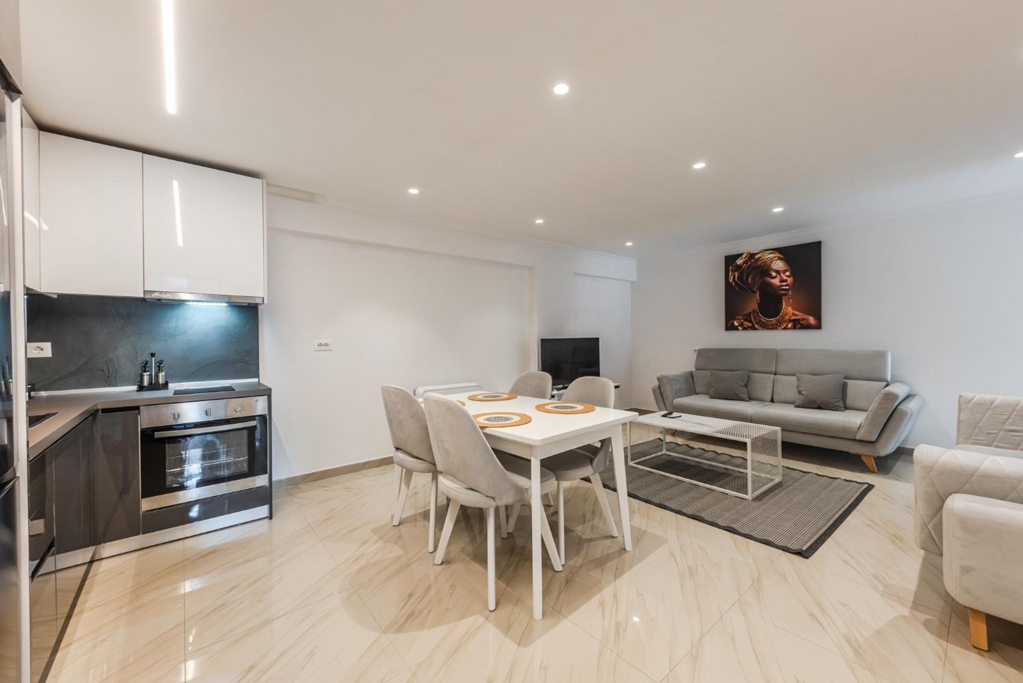 Mumba Apartments By Kondo Stays Тирана Екстериор снимка